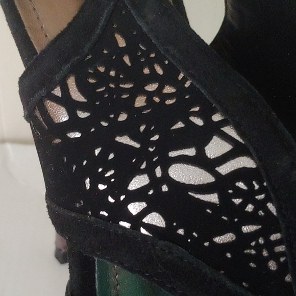 Aldo Black Velvet and Metallic Heels - Picture 7 of 7